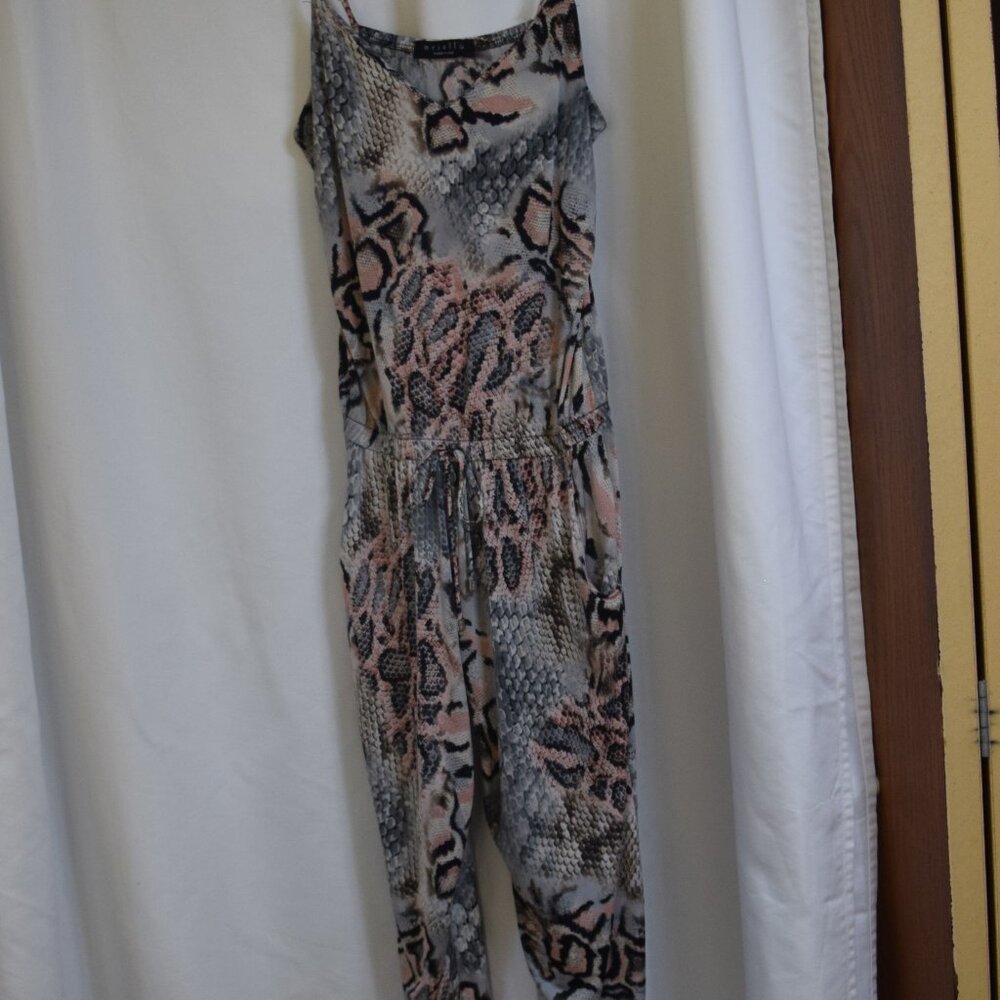 Ariella 1-piece jumsuite, mixed animal print size small